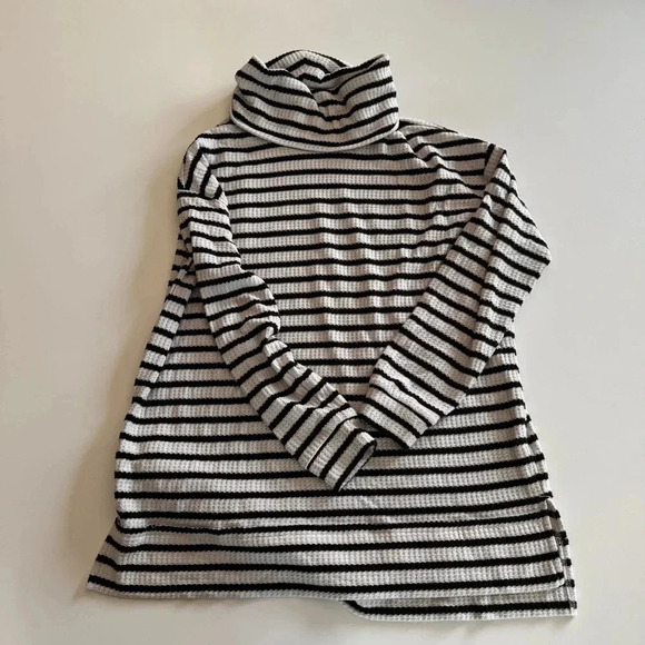 LOFT- Black and white-Striped-Long Sleeve-Tunic-Turtle Neck- Cozy- Women’s S - Picture 7 of 9